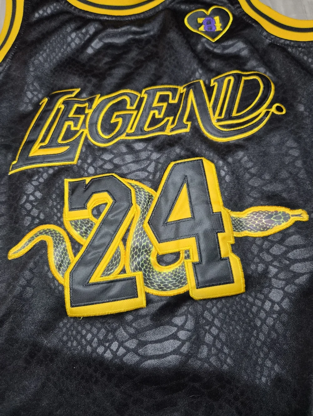 Men's Legend 8 24 Basketball Jersey 90S Hip Hop Sports Top Snakeskin